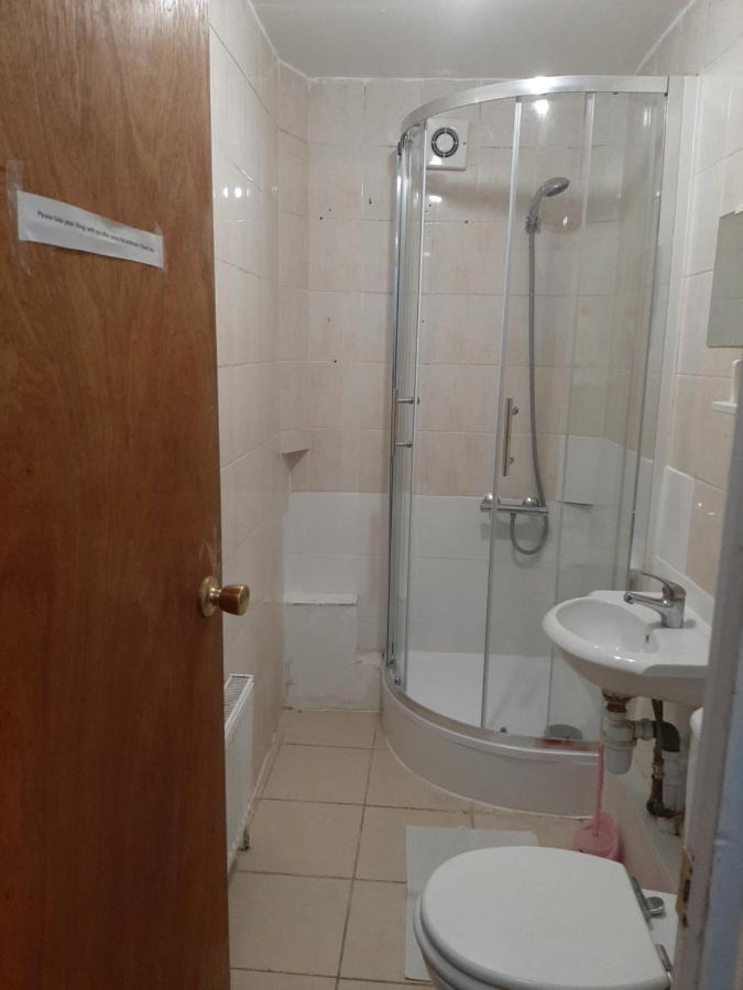 לונדון Single Room With Underbed 8 מראה חיצוני תמונה