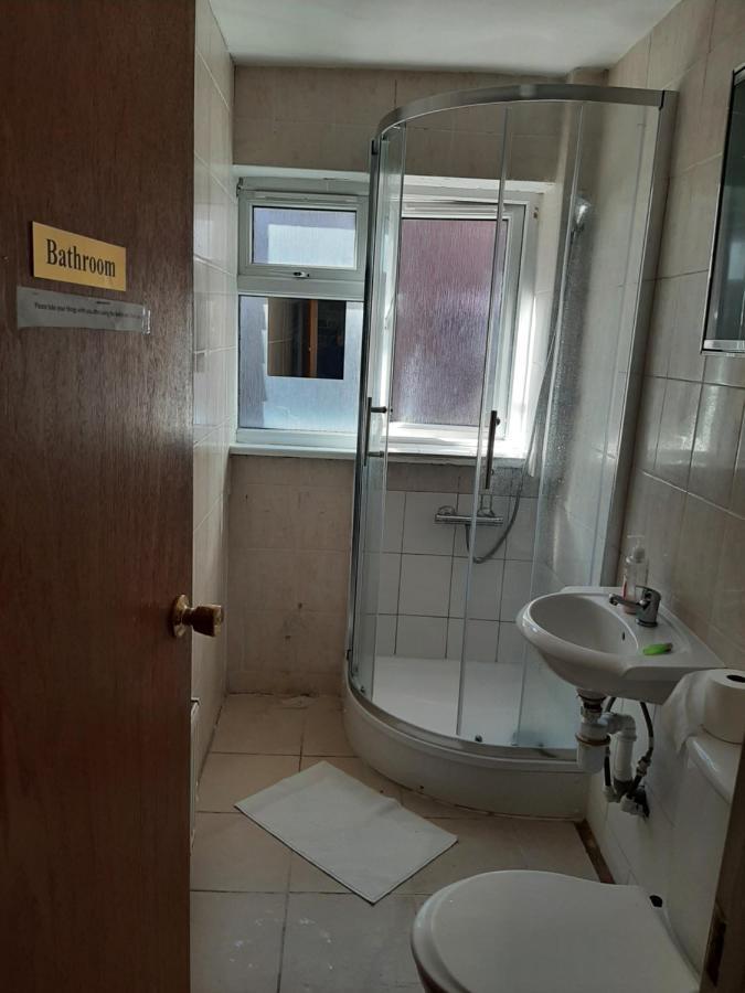 לונדון Single Room With Underbed 8 מראה חיצוני תמונה